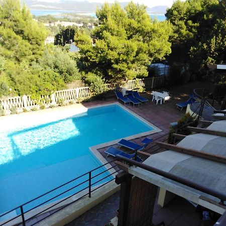 Villa Panoramica Immersa Nel Verde ปอร์โตปีโน ภายนอก รูปภาพ